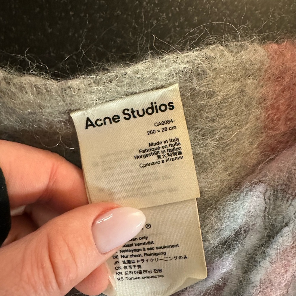 Acne Pink and Gray Wool Scarf - Picture 4 of 4